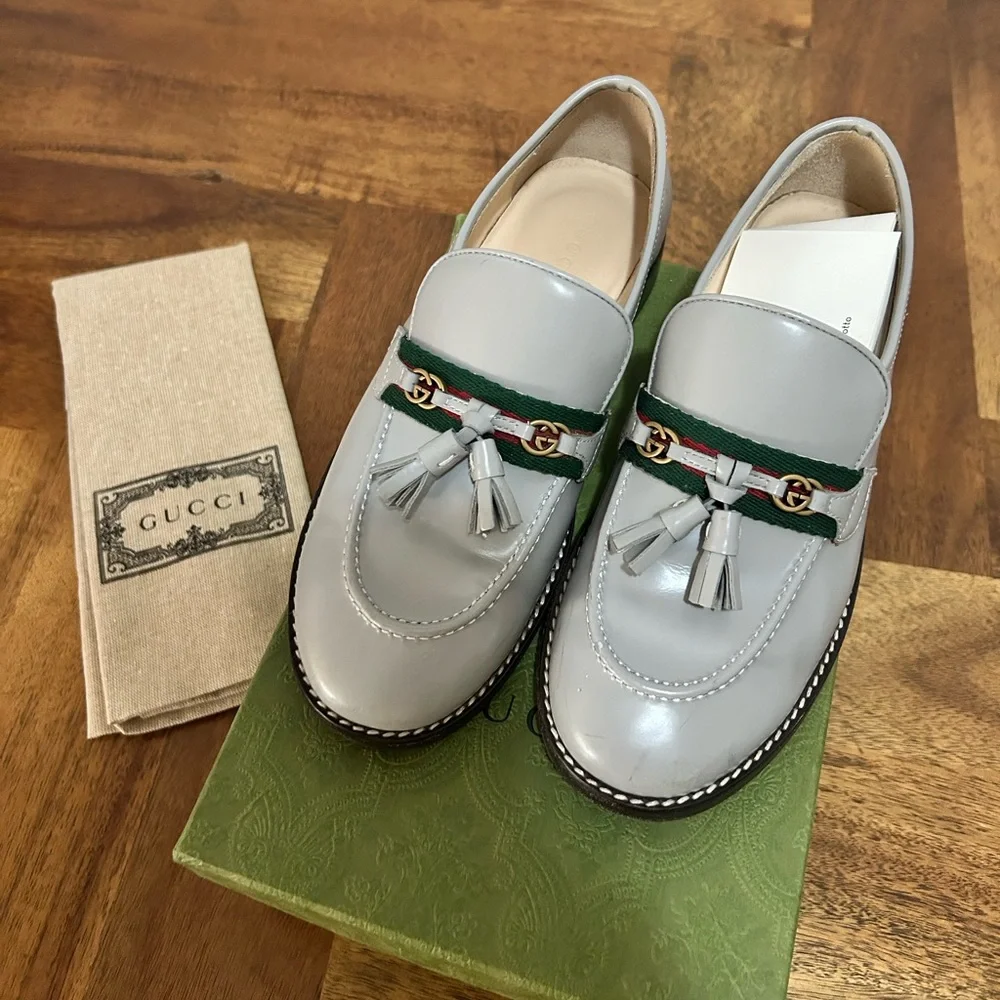 Gucci Light Gray Loafers with Tassels - Picture 4 of 5